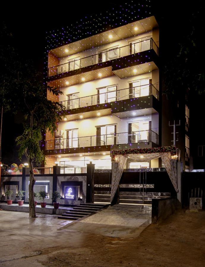 Hotel La Mirage Noida Eksteriør billede
