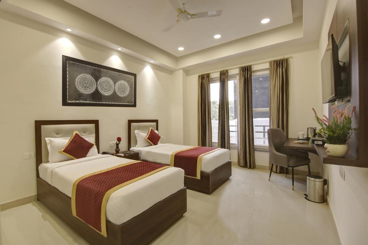 Hotel La Mirage Noida Eksteriør billede
