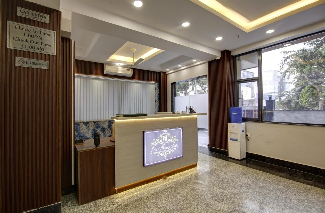 Hotel La Mirage Noida Eksteriør billede